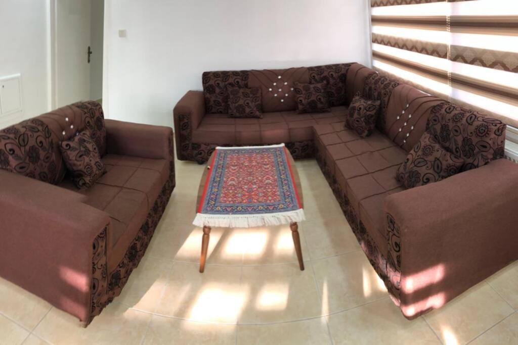 Apt 4 Rent/A Quiet Neighborhood Close To Services Amman Exterior foto